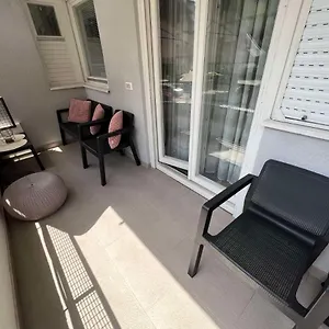 Lovely & Cozy Anna Apartment Pula