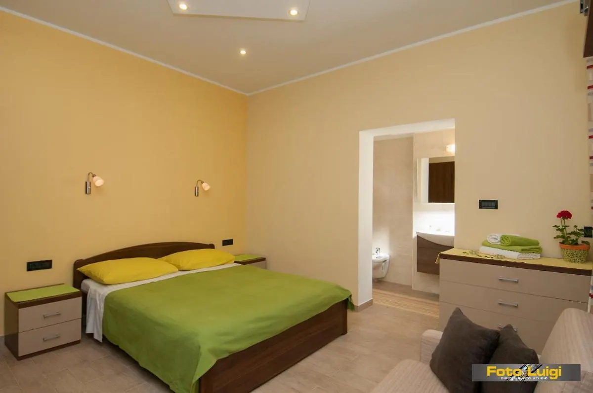 Apartments Komel I Opatija 0*,